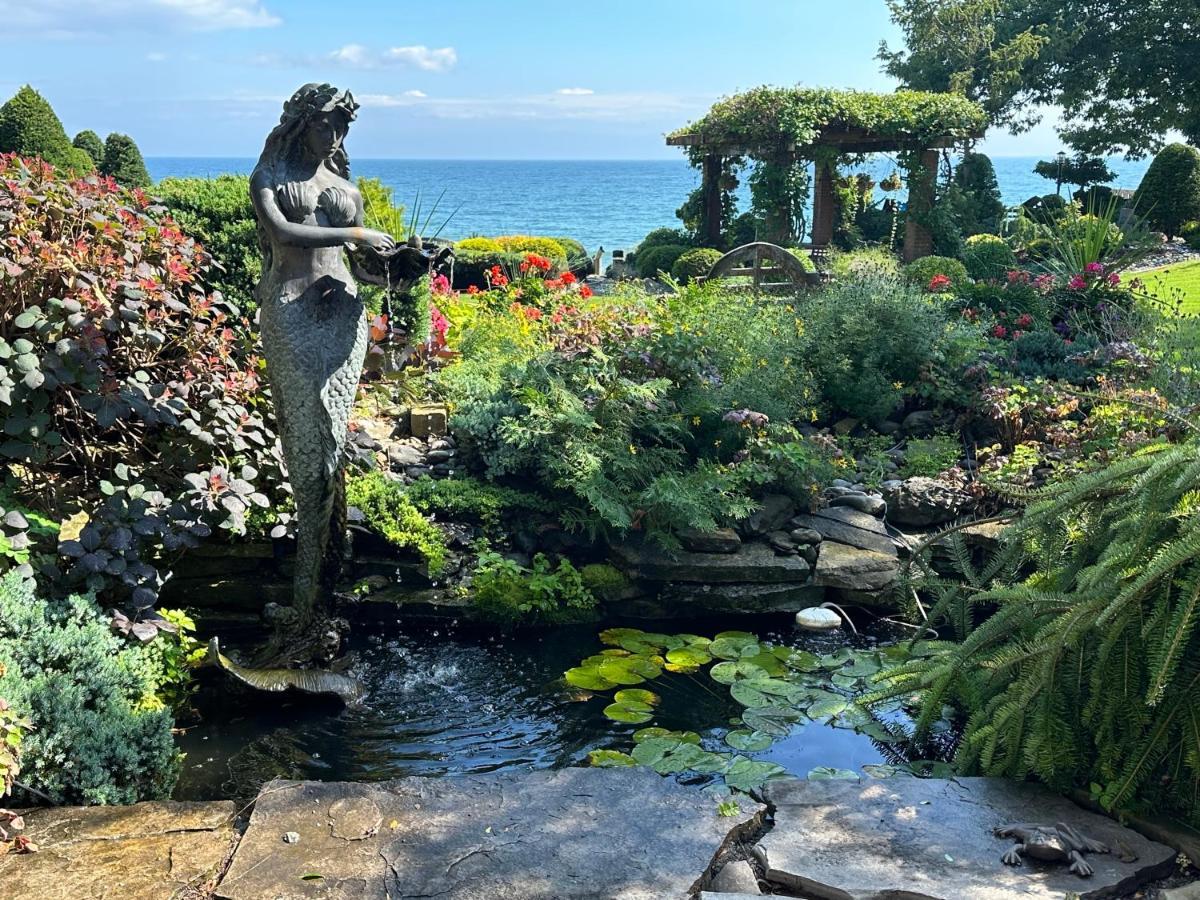 مبيت وإفطار كوبورغ The Wind In The Willows - Luxury Lakefront Oasis المظهر الخارجي الصورة